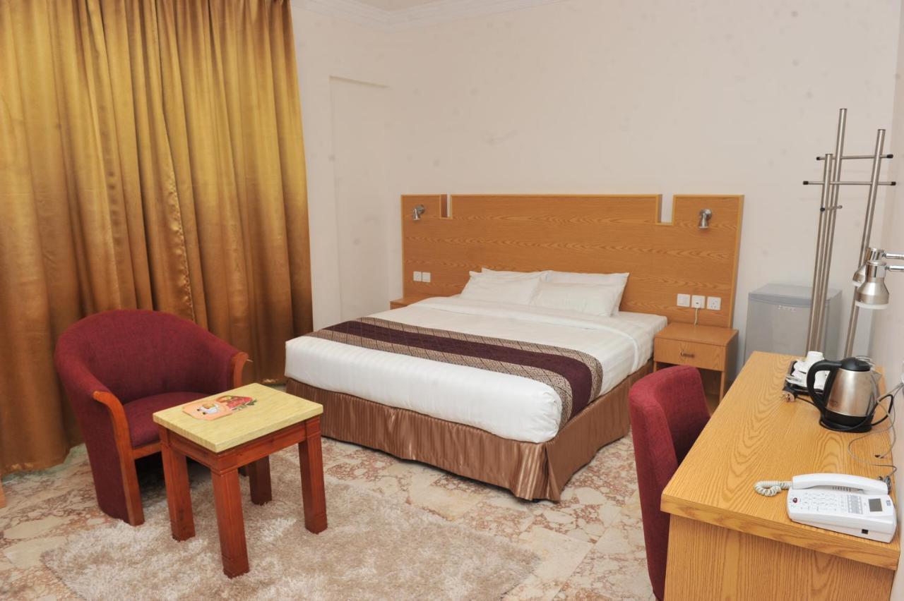 Al Reef Hotel Маскат Екстер'єр фото