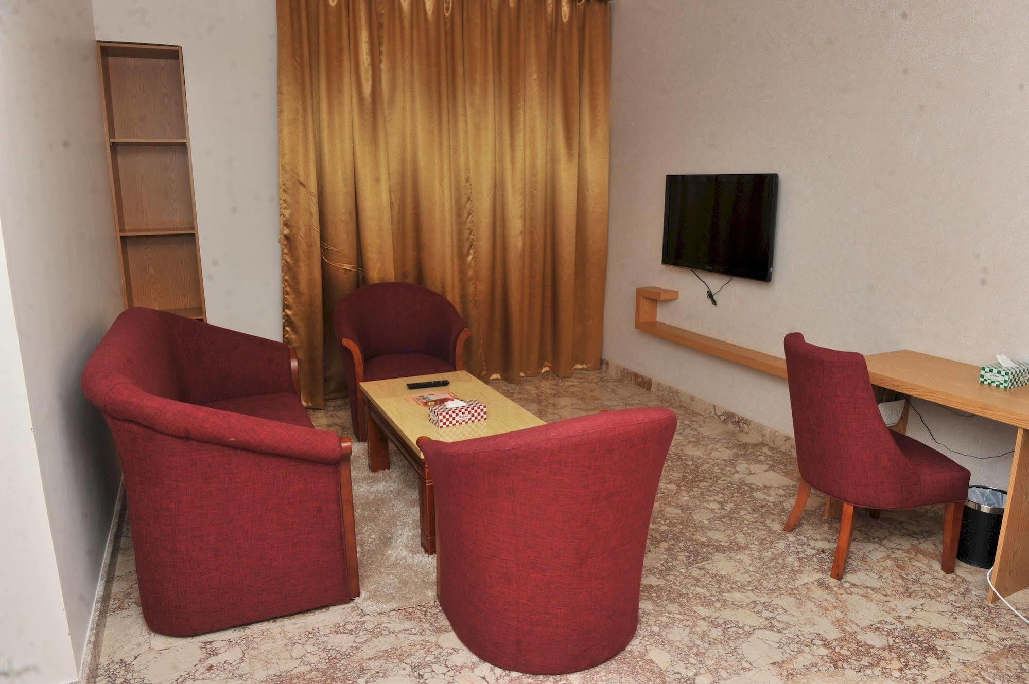 Al Reef Hotel Маскат Екстер'єр фото